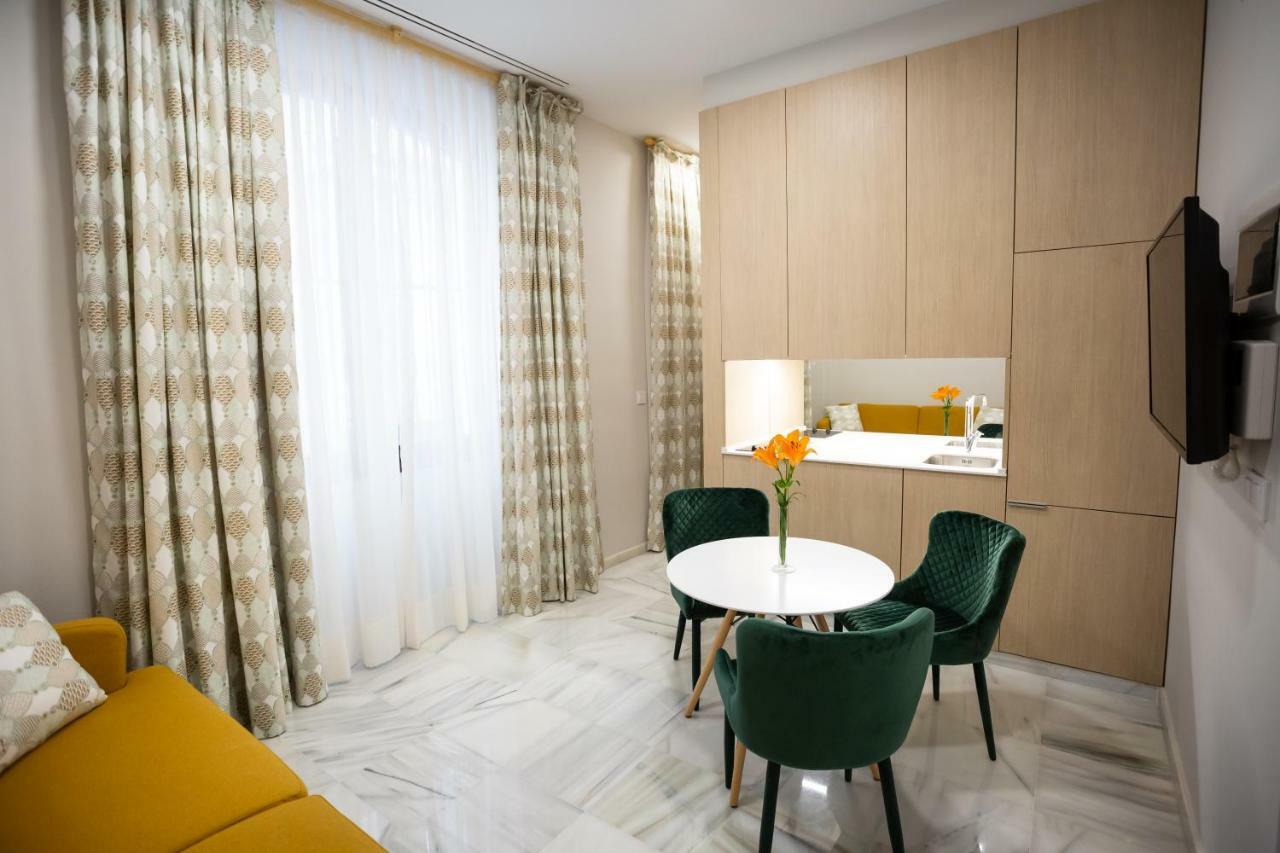 Aparthotel Plazuela Del Carbon Cadiz