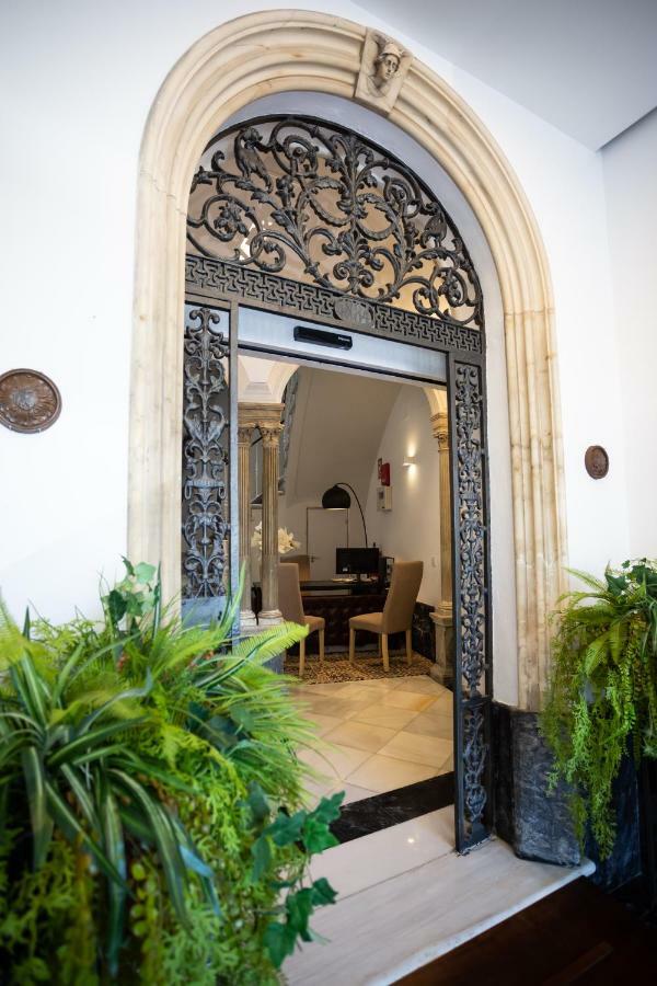 Plazuela Del Carbon Aparthotel 4*